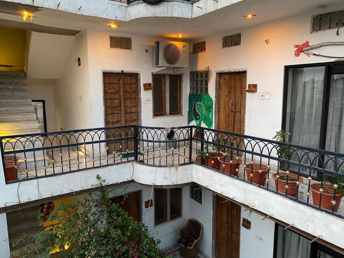 Hotel Buddha Stay Pushkar Bagian luar foto