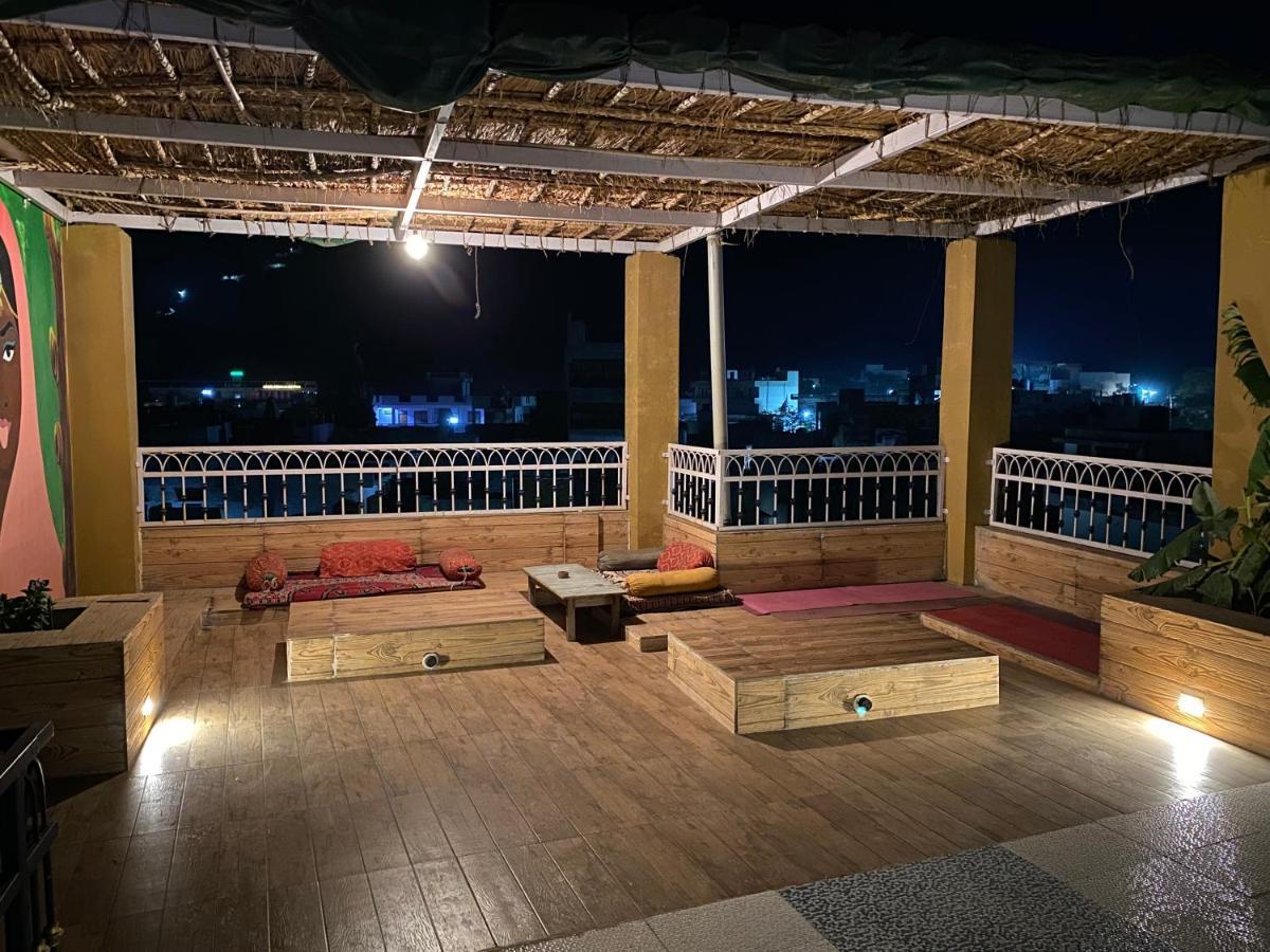 Hotel Buddha Stay Pushkar Bagian luar foto