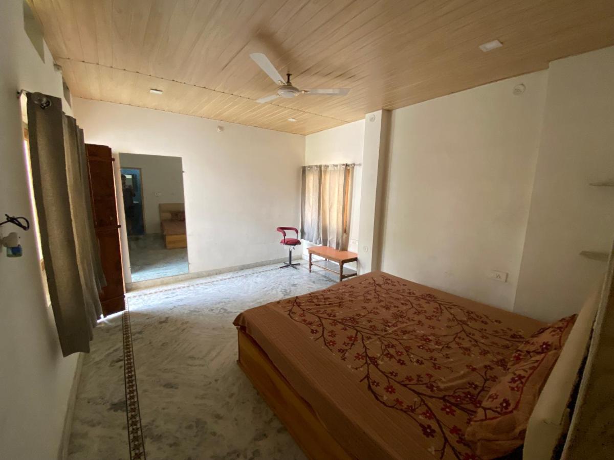 Hotel Buddha Stay Pushkar Bagian luar foto